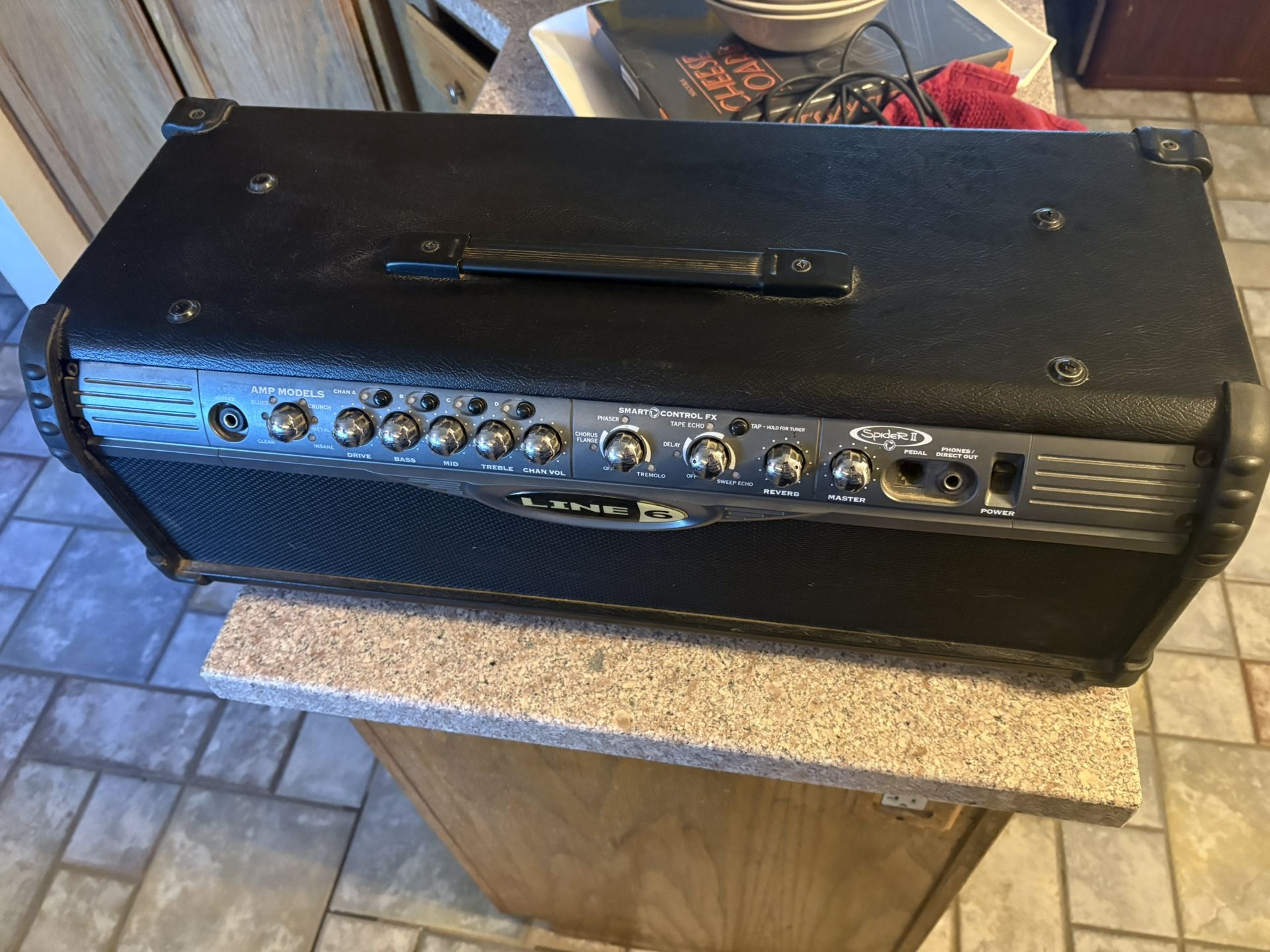 LINE 6 SPIDER II STEREO AMPLIFIER 150 WATTS