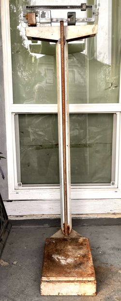 Vintage Human Medical Accurate DETECTO scale. 