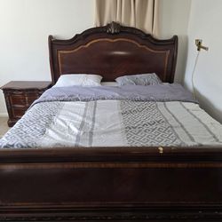 King size bed with dresser