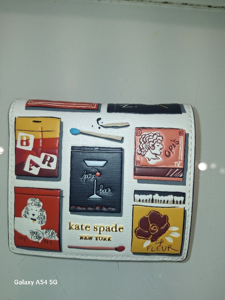 Kate Spade ♠️ Wallet Bifold