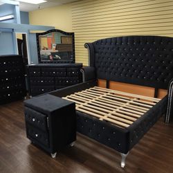 Four Piece Queen Bedroom Set Queen Bed Frame Dresser Mirror And Night Stand