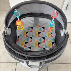 Fisher Price Portable Bassinet Dome
