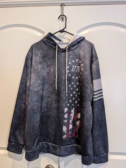American flag Men's hooded sweatshirt.