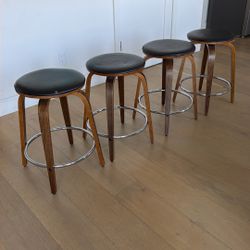 4 Counter Height Bar Stools 