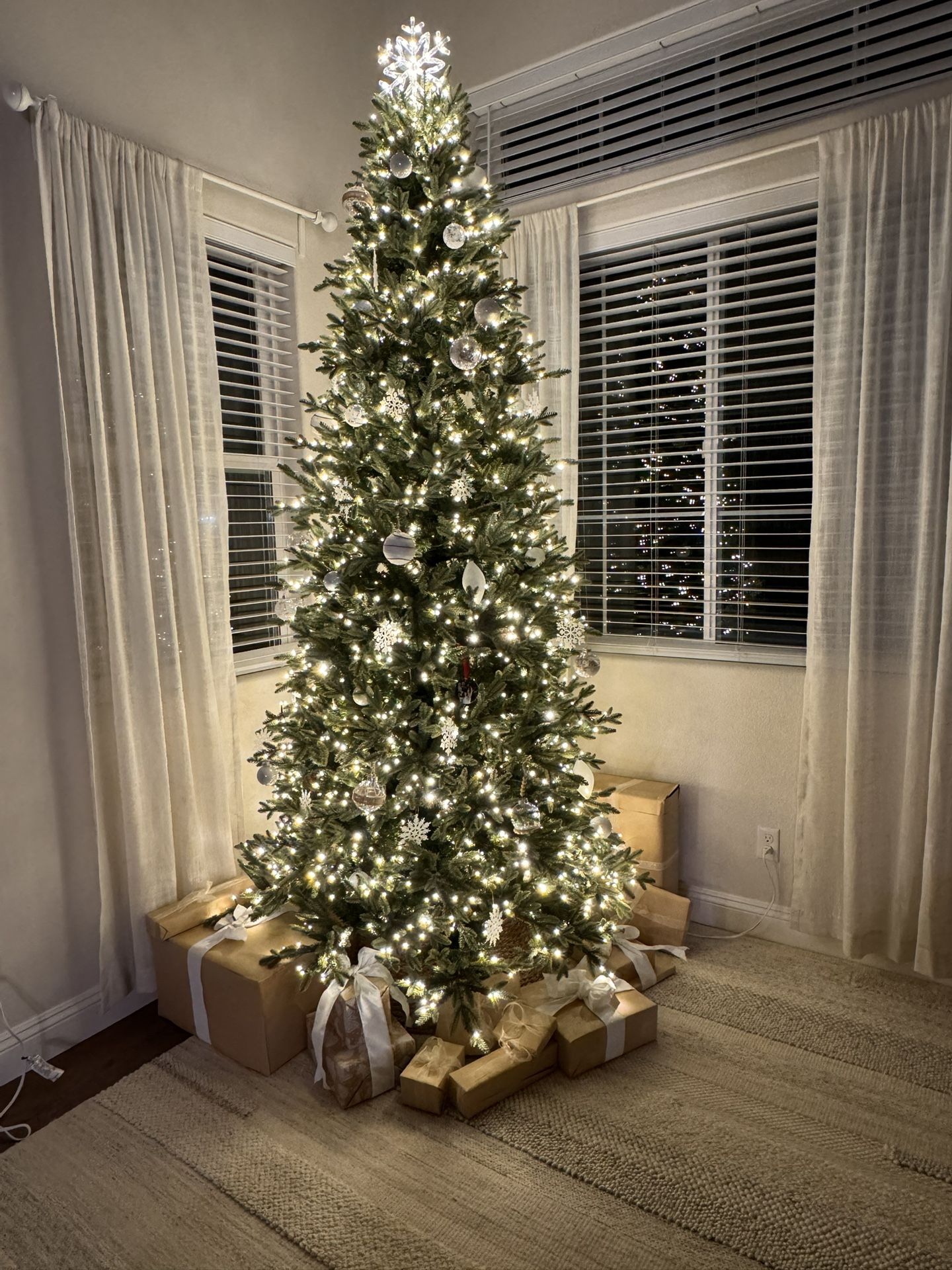 9’ Artificial Pre-lighted Christmas Tree  