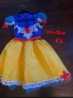 Snow White costume