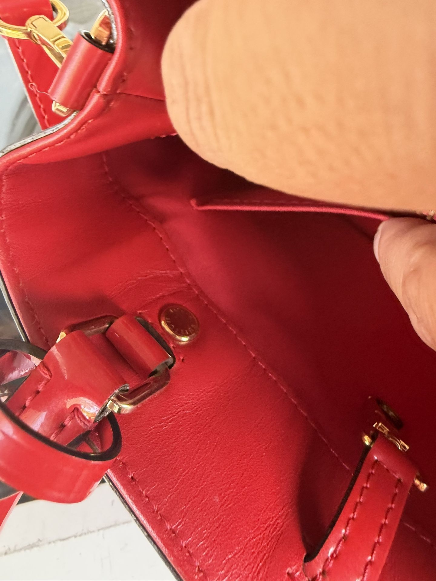 Authentic Louis Vuitton Hand Bag Montaigne BB Red Vernis