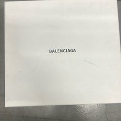 Balenciaga 