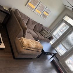 Couch In Excellent Shape!