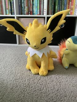 Pokemon Jolteon Plushie 
