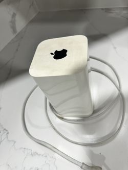Apple AirPort Extreme Base Station