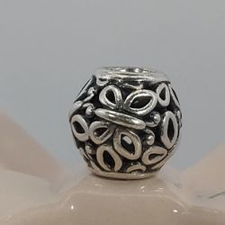 Authentic Pandora  BUTTERFLY GARDEN Charm