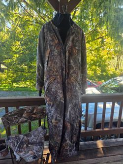 Hunting suit