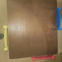 Kids Table And 4 Chairs 