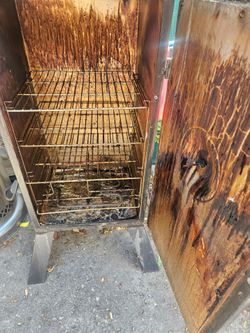 Electric smoker
