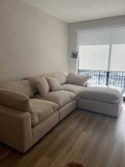Sectional sofa