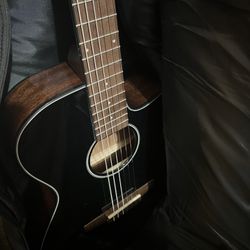 Black guitar 