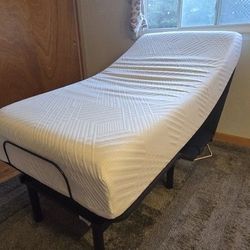 Twin  Bed W/ Adjustable Base & Matress 