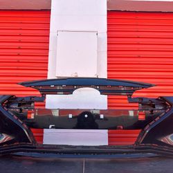 2019 - 2020 HYUNDAI ELANTRA SE SEL FRONT BUMPER COVER OEM