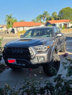 2017 Toyota Tacoma TRD Sport V6 Truck Double Cab