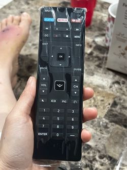 XRT500 QWERTY Keyboard & Smart APPS with XUMO/NETFLIX/iHeart RADIO for VIZIO TV