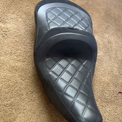 Chieftain Seat