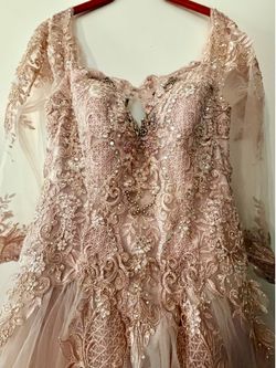 QUINCEAÑERA BALL GOWN Layla K Size 12
