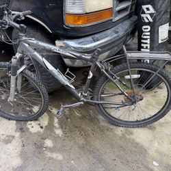ZED 3.0 Mountain Bike 