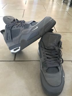Air Jordan 4 Retro (AJ) size 9