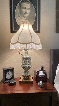 Capodimonte Italian porcelain lamp (Rare)
