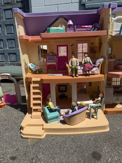 Toy Doll House 