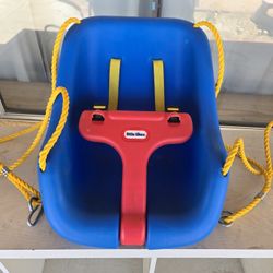 Little Tikes 2-in-1 Snug n' Secure Swing 