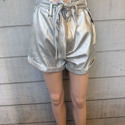 Women’s Faux Leather Tie Front Shorts Size Medium