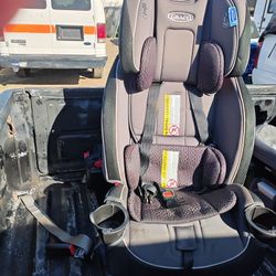  2 Cars Seats In Good Condition 