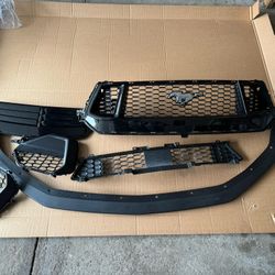 2024 Ford Mustang Gt Grille Hood Vent Chin Splitter
