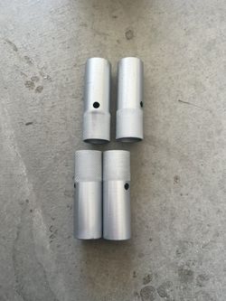 4 Metal Bike Pegs, Like New