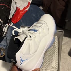 Jordan 11s 