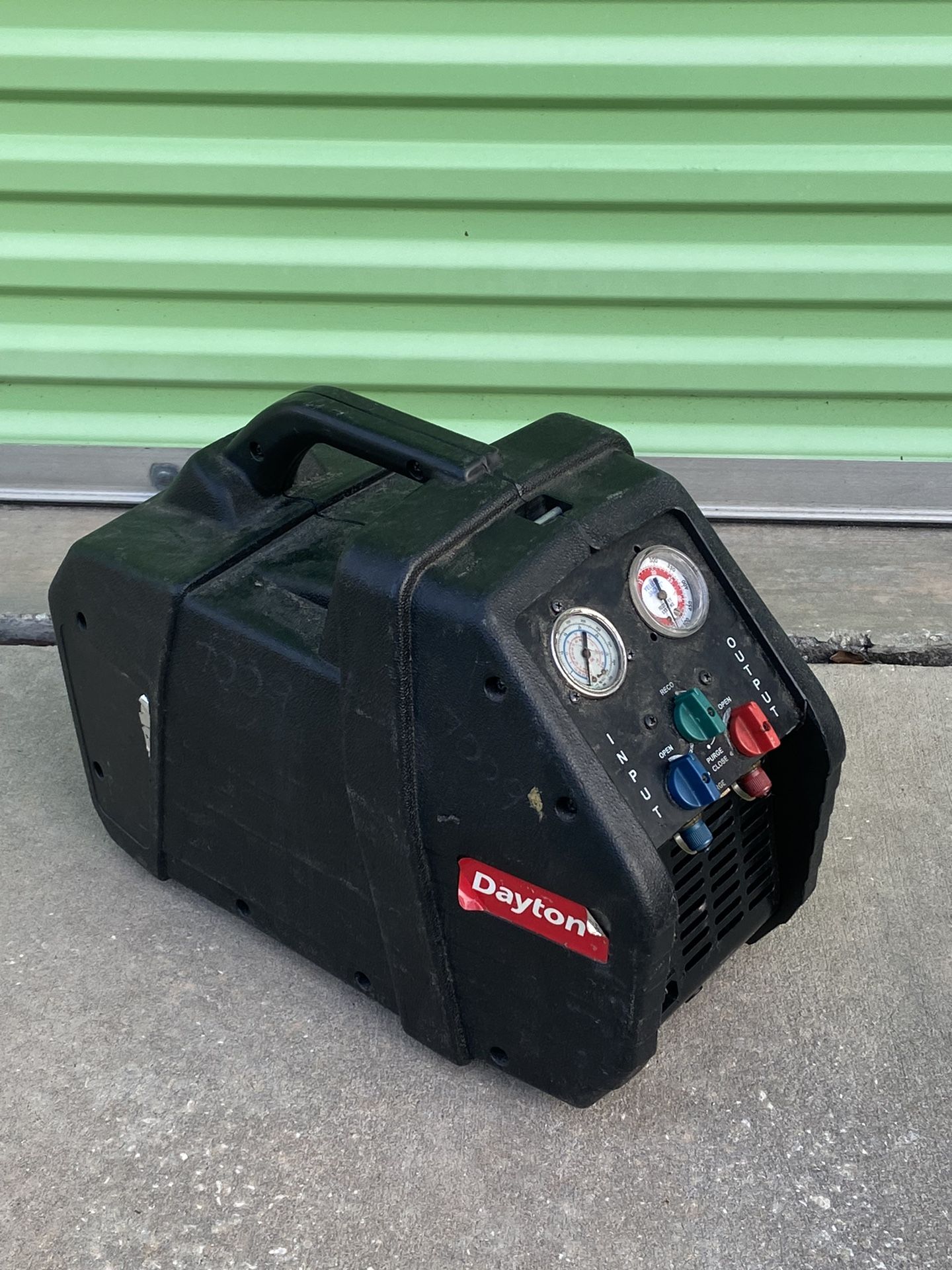 Dayton Model 2-Port Refrigerant Recovery Unit Machine Portable Oil-less ...