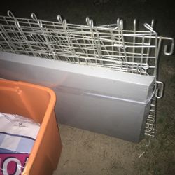 Like new small dog cage with metal removable tray only $50