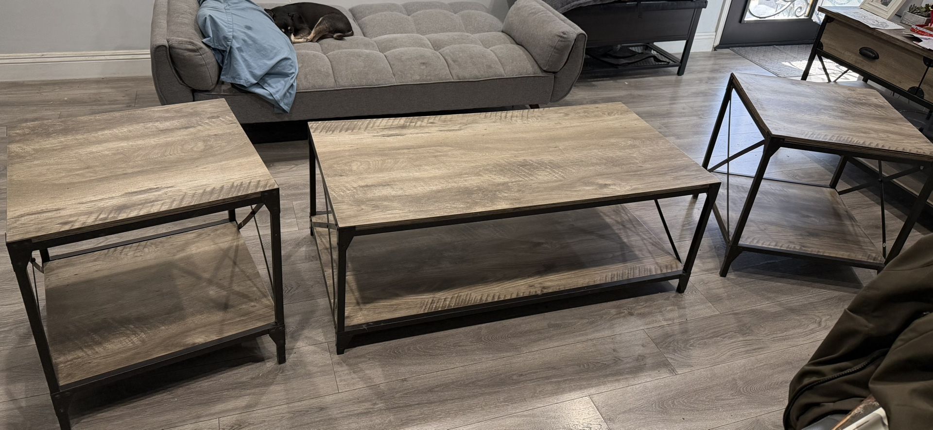 Coffee Table And 2 End Tables (set)