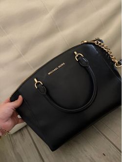 Micheal kors purse