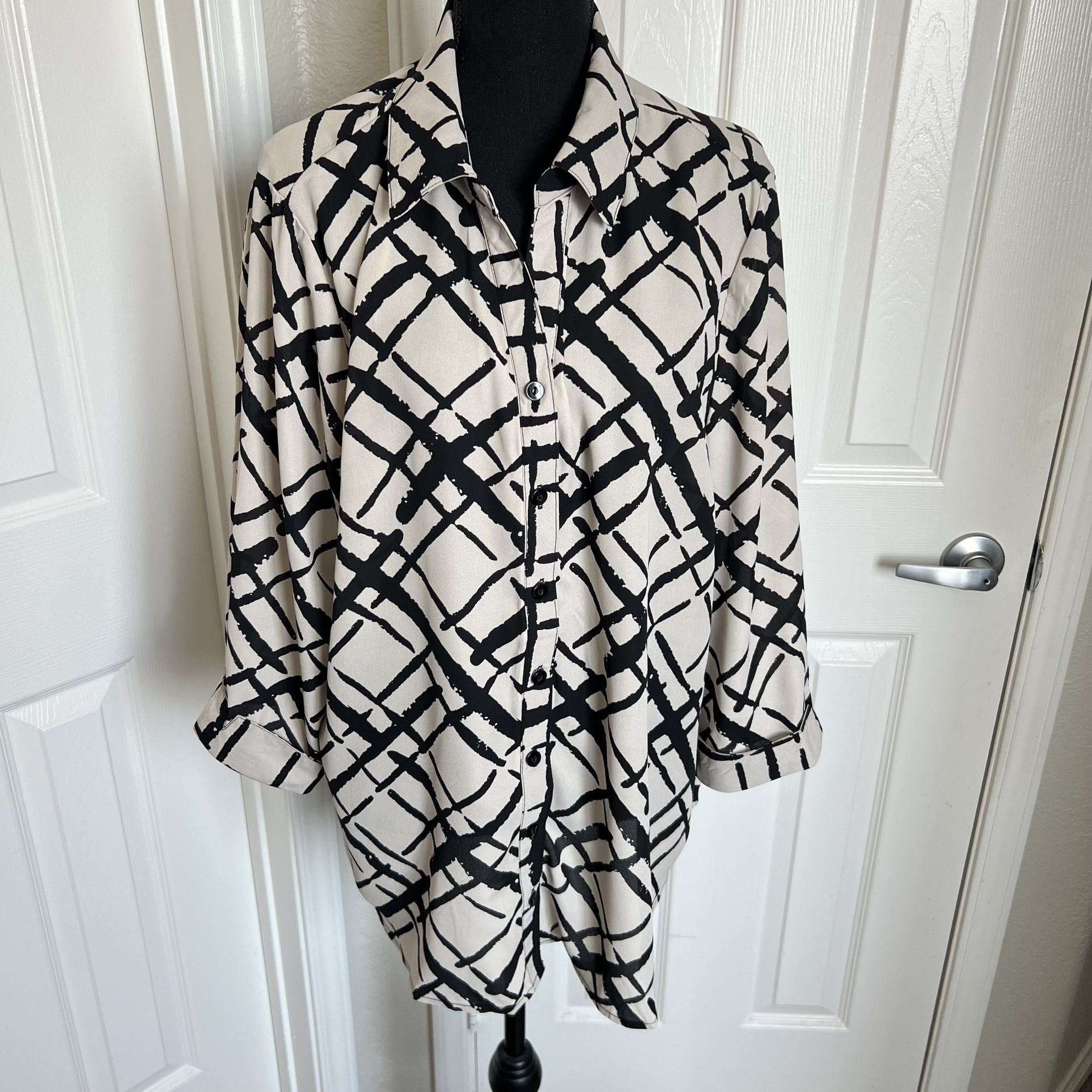 🕶️ New! Sara Michelle Black & Beige Button Up 3/4 Sleeves Size 2X