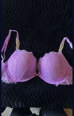 Victorias Secret 34C Plunge Bra NEW