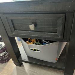 Side Tables 