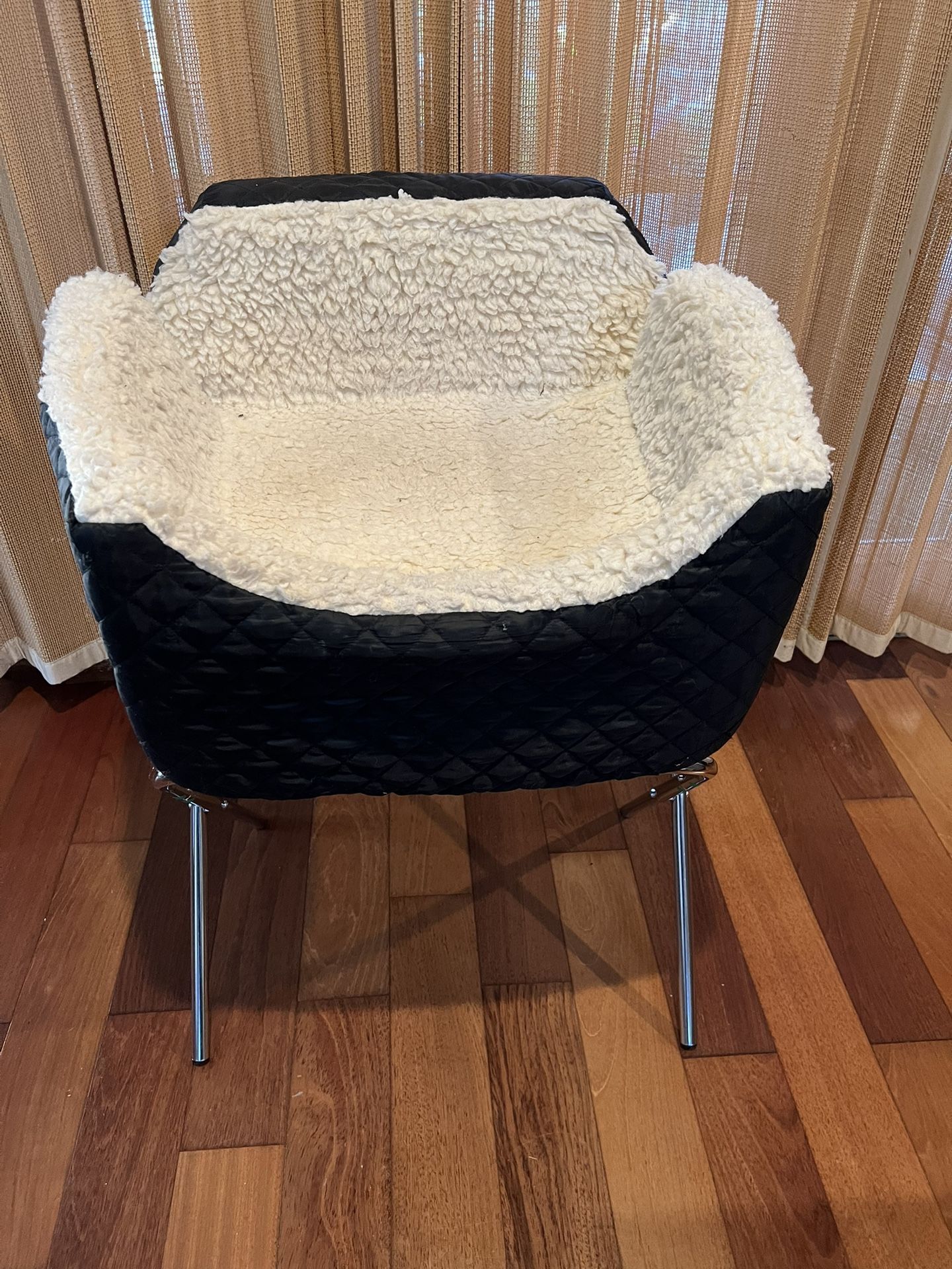 Portable Dog Bed, Fits Seatbelt