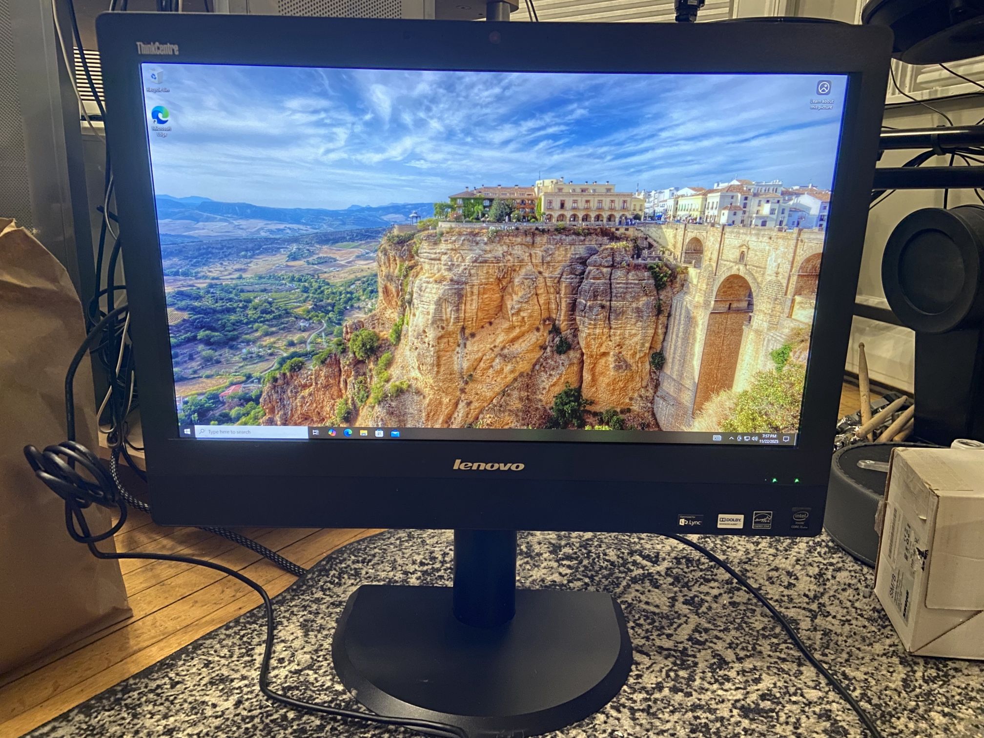 Lenovo ThinkCentre m93z i5-4750s 2.90GHz 500GB HDD 8GB RAM