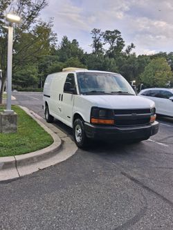 2009 Chevrolet Express Cargo Van