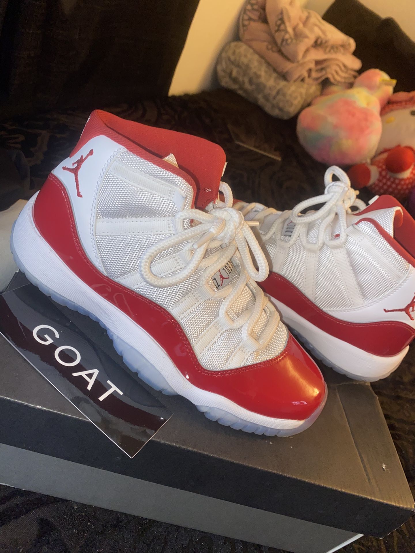 JORDAN CHERRY RED 11s