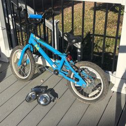 Fuji kids bike with optional training wheels