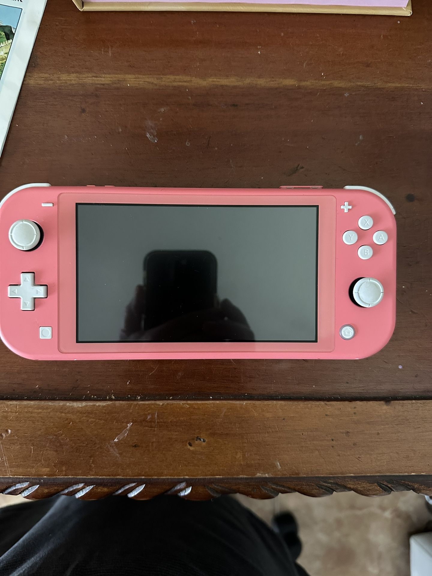 Nintendo Switch Lite Coral